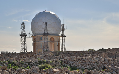 Radar station 'il Ballun' on digli clip in Maltaのeditorial素材
