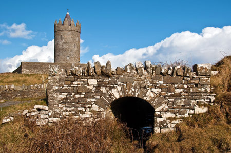 photo old ancient irish castle on the west of ireland