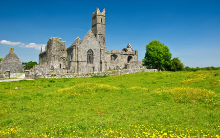 irish ancient church abbey ruins landscapeの写真素材