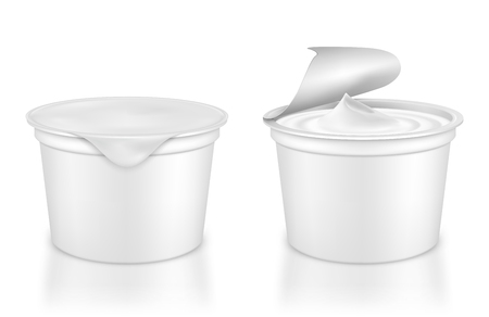 Vector realistic plastic packages with yogurtのイラスト素材