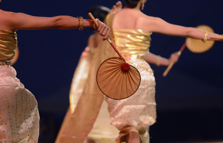 Dancers at a traditional dance in Santichaiprakan Park at Mae Nam Chao Phraya in the capital Bangkok of Thailand in South East Asiaのeditorial素材