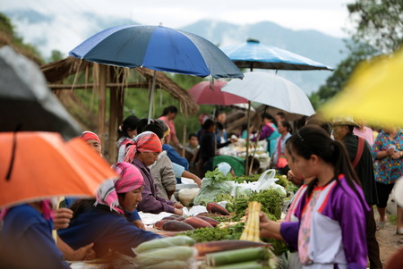 The weekly market at dof Chiang Dao north of Chiang Mai in northern Thailandのeditorial素材