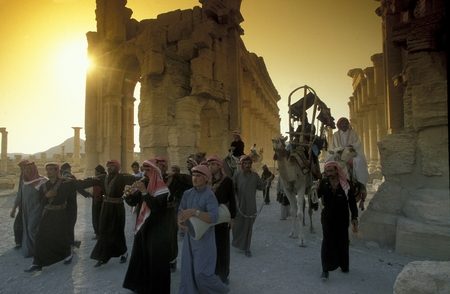 A traditional wedding party in the ruins of Palmyra in the desert Faydat in Syria in the Middle East in Arabiaのeditorial素材