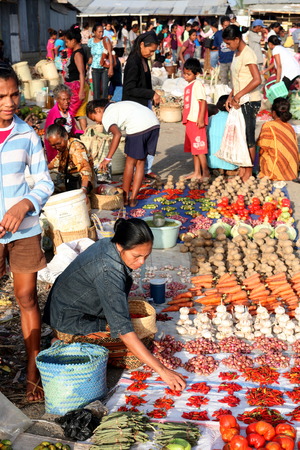 The weekly market in Lospalos in East Timor on the island of Timor separated into two in Asiaのeditorial素材