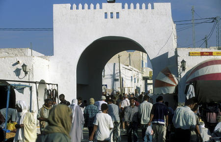 The market in the town square in the old town of Douz in the south of Tunisia in North Africa KEYSTONE Urs FlÃ¼elerのeditorial素材