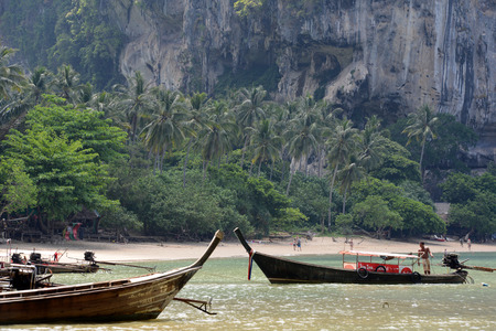 The Hat Tom Sai Beach at Railay near Ao Nang outside of the City of Krabi on the Andaman Sea in the south of Thailand. のeditorial素材
