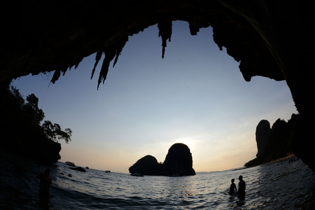 The Hat Phra Nang Beach at Railay near Ao Nang outside of the City of Krabi on the Andaman Sea in the south of Thailand. のeditorial素材