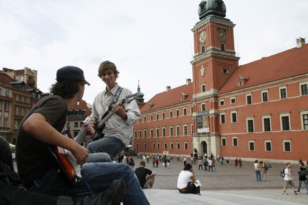 The Zamkowy Square in the old town in the City of Warsaw in Poland.のeditorial素材