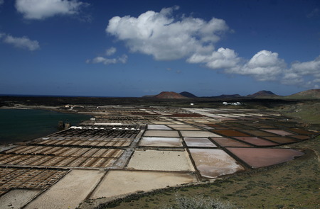 The Salinas in the Laguna of El Charco on the Island of Lanzarote on the Canary Islands of Spain in the Atlantic Ocean.
の写真素材