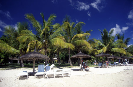 A sandy beach on the east coast of Mauritius in the Indian Ocean.のeditorial素材