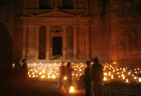 The Al Khazneh Treasury in the Temple city of Petra in Jordan in the middle east.のeditorial素材