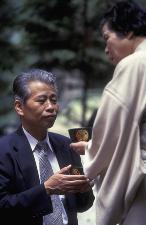 a tea ceremony in a traditional teahouse in the city center of Tokyo in Japan in Asia,のeditorial素材