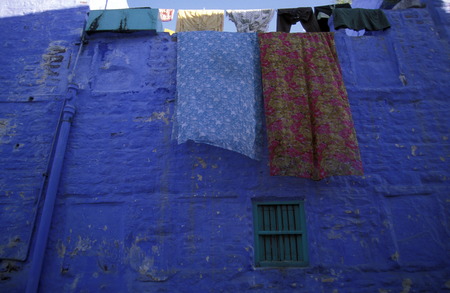 a hous in the city of jodhpur in the province Rajasthan in India.のeditorial素材