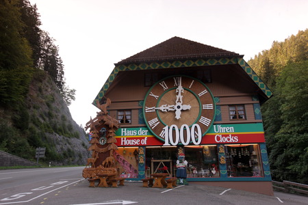 A shop of kuckuck Clock watch in the village of Triberg in the Blackforest in the south of Germany in Europe.のeditorial素材