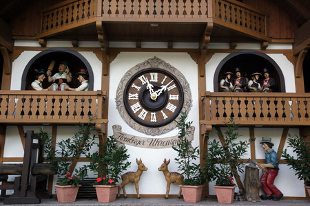 A shop of kuckuck Clock watch in the village of Triberg in the Blackforest in the south of Germany in Europe.のeditorial素材