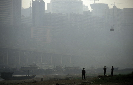 the cable car on the way over the yangzee River in the city of Chongqing in the province of Sichuan in China in east asia.のeditorial素材