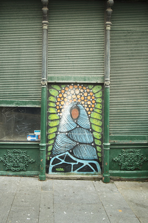 graffiti Art in Ribeira in the city centre of Porto in Porugal in Europe.のeditorial素材