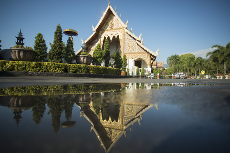 the Wat chedi Luang in the city of Chiang Mai in North Thailand in Thailand in southeastasia.の写真素材