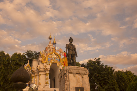 the Ngam Muang Monument at the lake of Kwan Phayao in the city of Phayao in North Thailand.のeditorial素材