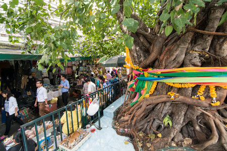 Street Market in Wang Lang in Thonburi in the city of Bangkok in Thailand.  Thailand, Bangkok,...