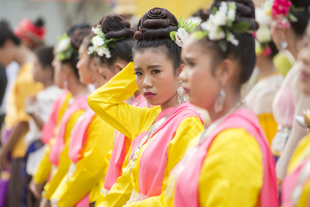 traditional thai dance at the tradititional Longboat Race at the Mun river of the town of Satuek north of the city Buri Ram in Isan in Northeast thailand.  Thailand, Buriram, November, 2017のeditorial素材