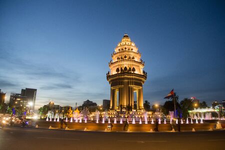 the Independence Monument at the Sihanouk Bouelvard in the city of Phnom Penh of Cambodia.  Cambodia, Phnom Penh, November, 2017,のeditorial素材