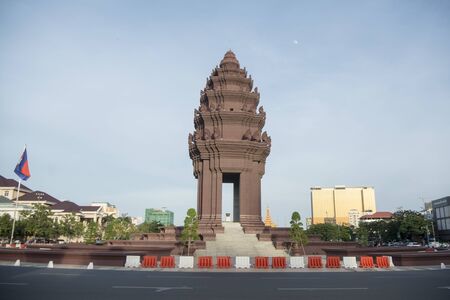 the Independence Monument at the Sihanouk Bouelvard in the city of Phnom Penh of Cambodia.  Cambodia, Phnom Penh, November, 2017,のeditorial素材
