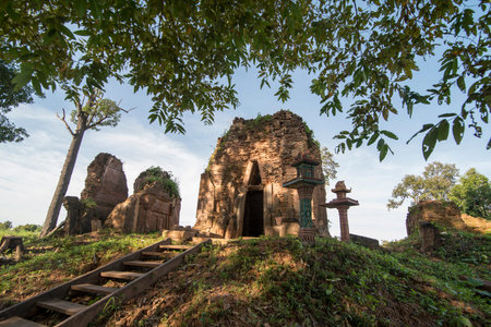 the Khmer Temples of Prasat Trapeang east of the Town of Anlong Veng in the province of oddar Meanchey in Northwaest Cambodia.  Cambodia, Anlong Veng, November, 2017,のeditorial素材