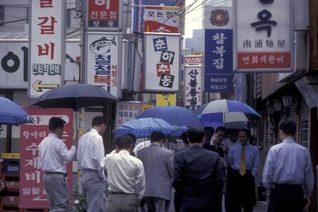 a shopping street in the city of Seoul in South Korea in EastAasia.  Southkorea, Seoul, May, 2006のeditorial素材