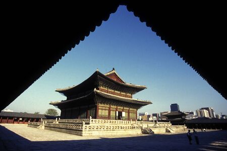 the Gyeongbokgung or Kyongbokkung Palace in the city of Seoul in South Korea in EastAasia.  Southkorea, Seoul, May, 2006のeditorial素材