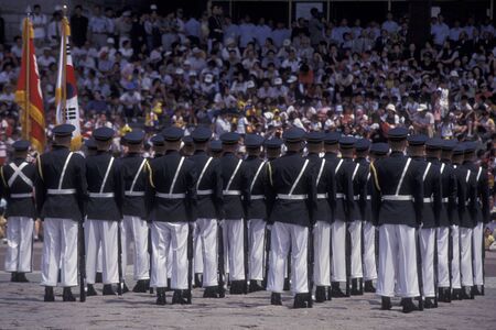 the army at a parade at the Korean War Memorial in the city of Seoul in South Korea in EastAasia.  Southkorea, Seoul, May, 2006のeditorial素材