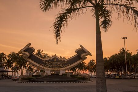 the main square at the Bang Saen Beach at the Town of Bangsaen in the Provinz Chonburi in Thailand.  Thailand, Bangsaen, November, 2018のeditorial素材