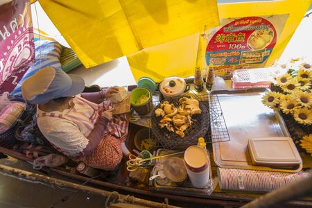 the market at the Floating Market near the city of Pattaya in the Provinz Chonburi in Thailand.  Thailand, Pattaya, November, 2018のeditorial素材