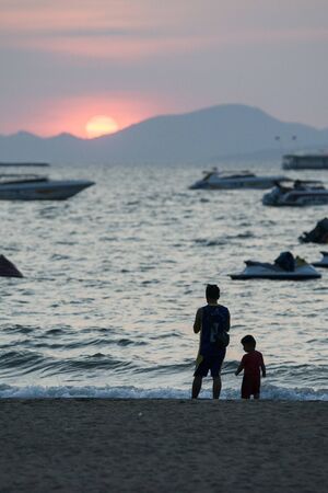 the Beach at the beach Road with the ao Pattaya Bay in the city of Pattaya in the Provinz Chonburi in Thailand.  Thailand, Pattaya, November, 2018のeditorial素材