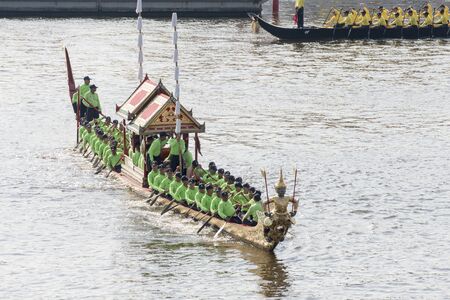 a sample run of the royal barge procession on the Chao Phraya River in the city of Bangkok in Thailand in Southest Asia.  Thailand, Bangkok, November, 2019のeditorial素材
