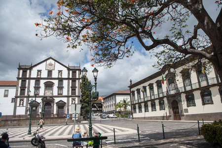 the parca da Municipio in the city centre of Funchal on the Island Madeira of Portugal.   Portugal, Madeira, April 2018のeditorial素材