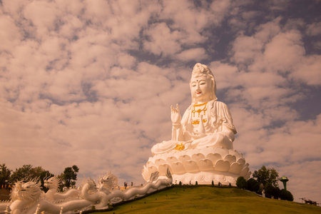 the big Buddha at the Wat Huay Pla Kang in the city of Chiang Rai in North Thailand.  Thailand, Chiang Rai, November, 2019のeditorial素材