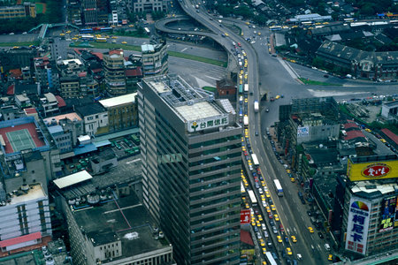 a road in the city centre of Taipei in Taiwan of East Aasia.   Taiwan, Taipei, May, 2001のeditorial素材