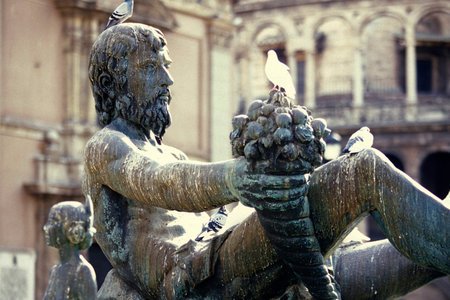 the fountain at the Plaza de la Virgen in the old town of Valencia in Spain.  Spain, Valencia, October, 2004のeditorial素材