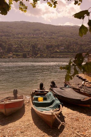 the fishing harbour and beach on the island of Isla Pescatori on the Lago maggiore  in Piemont in north Italy.  Italy, Piemont, October, 2011のeditorial素材