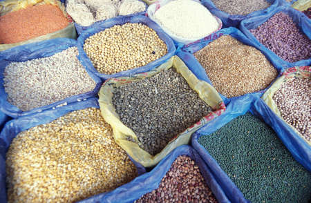 basic food at the food Market in the Old Town of Stone Town on the Island of Zanzibar in Tanzania.  Tanzania, Zanzibar, Stone Town, October, 2004のeditorial素材