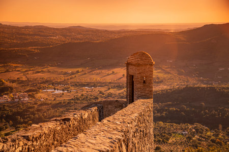 the Fort and Castelo of Marvao in the old Town of the Village of Marvao on the Hill of Castelo de Marvao in Alentejo in Portugal.  Portugal, Marvao, October, 2021のeditorial素材