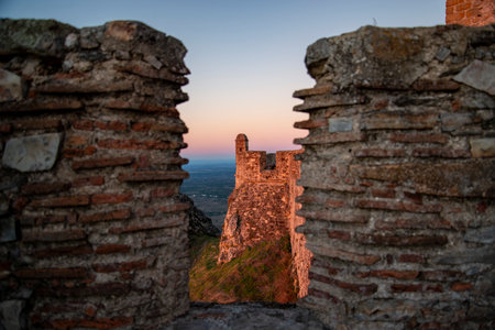 the Fort and Castelo of Marvao in the old Town of the Village of Marvao on the Hill of Castelo de Marvao in Alentejo in Portugal.  Portugal, Marvao, October, 2021のeditorial素材