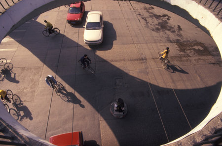 a traffic cycle in the City of Nanchang in the Province of Jiangxi in China. China, Nanchang, November, 1996のeditorial素材