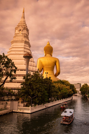 a view of the Big Buddha at Wat Paknam in Thonburi in the city of Bangkok in Thailand. Thailand, Bangkok, December, 4, 2023のeditorial素材