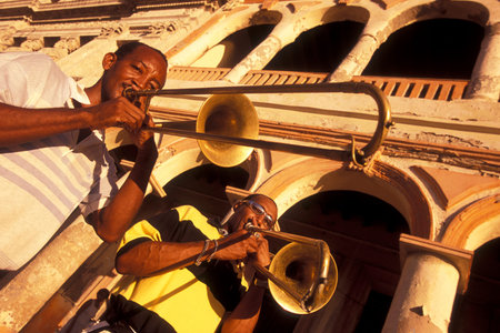 musicians on the streets in the city of Havana on Cuba in the Caribbean Sea. Cuba, Havana, October, 2005のeditorial素材
