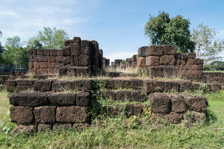 the khmer ruin of Kuti Rusi near the town of Phimai in the Provinz Nakhon Ratchasima in Isan in Thailand.  Thailand, Phimai, November, 2017のeditorial素材