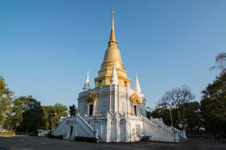 the Phra Maha Chedi Chai Chanasuk in the town of Mae Sai on the Border to Myanmar in the Chiang Rai Province in North Thailand.   Thailand, Mae Sai, November, 2019のeditorial素材