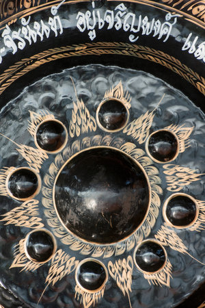 The Gong at Wat Chalermprakiet Prajomklao Rachanusorn Temple north of the city of Lampang in North Thailand.のeditorial素材