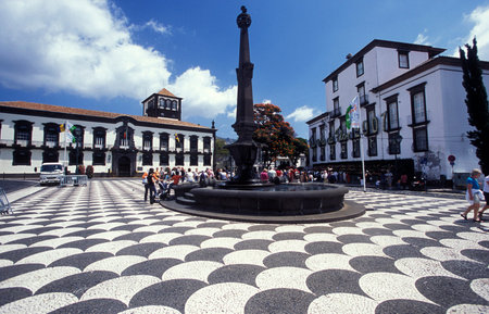 a square in  the old town of Funchal on the Island of Madeira in the Atlantic Ocean of Portugal.のeditorial素材